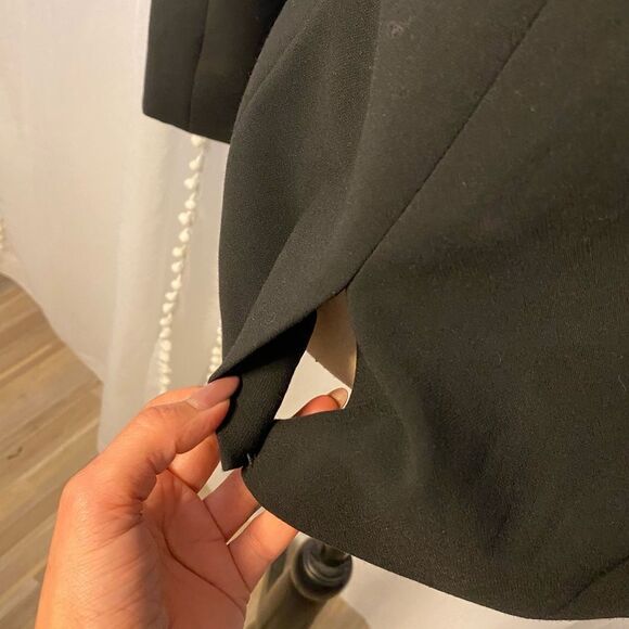 Le lis blanc blazer, size 40 (European), US6 - Picture 6 of 12